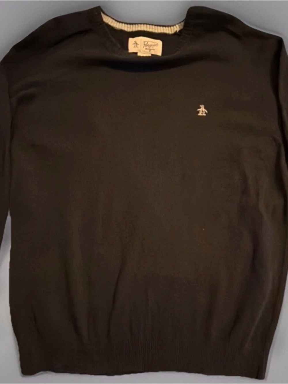 Penguin Men's Size XL Black Pull Over Sweater Long Sleeve With Penguin Logo.